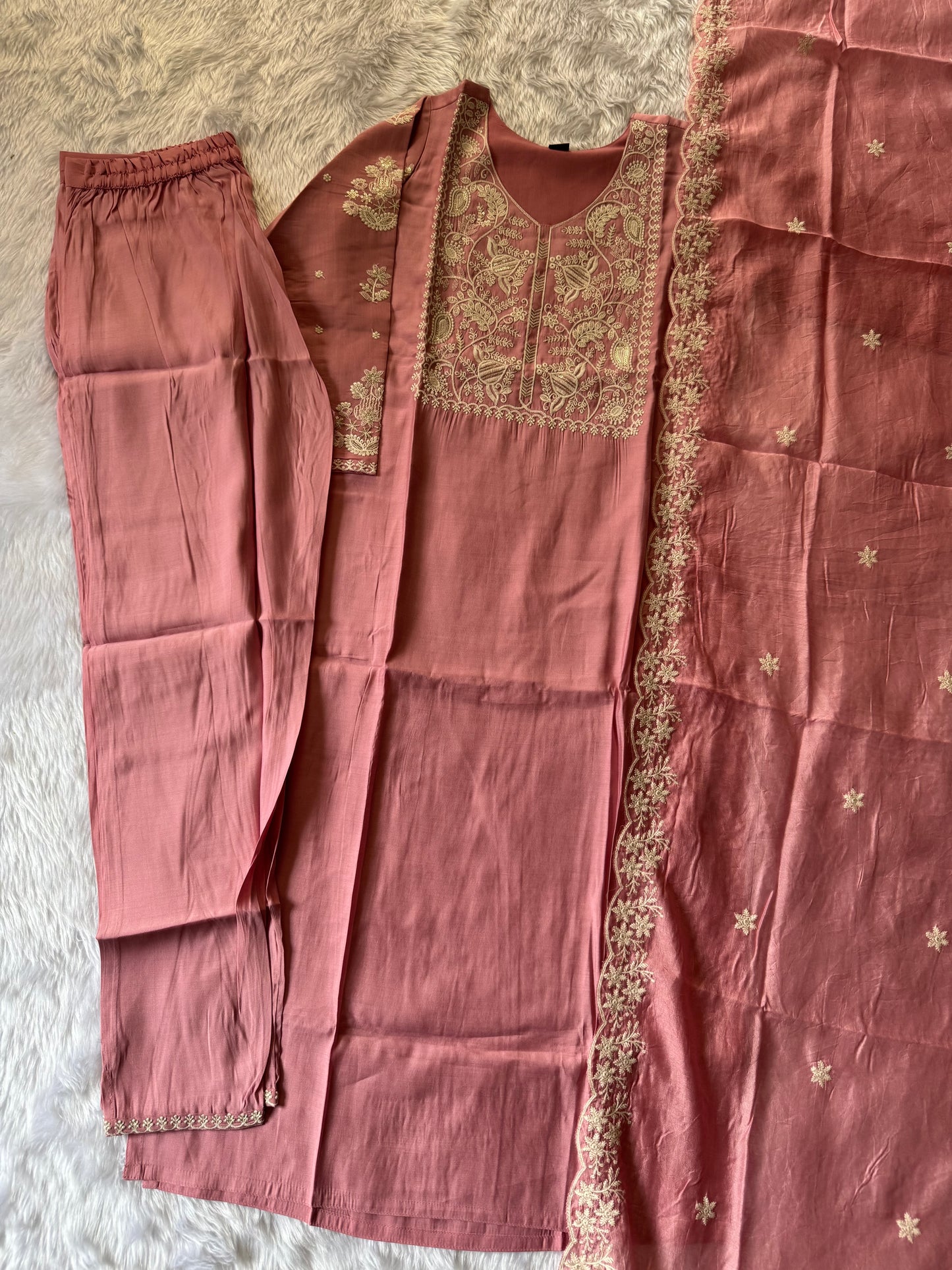 MD-155 Embroidery work article in Romen silk material