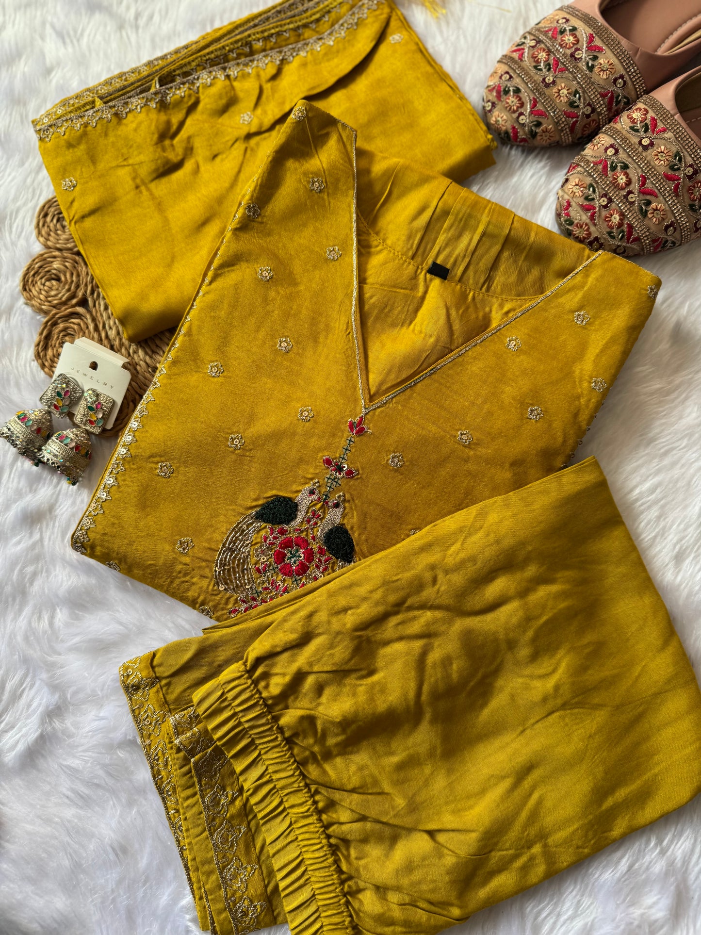 MD-145 Pure Dola silk article with plaza in bottom