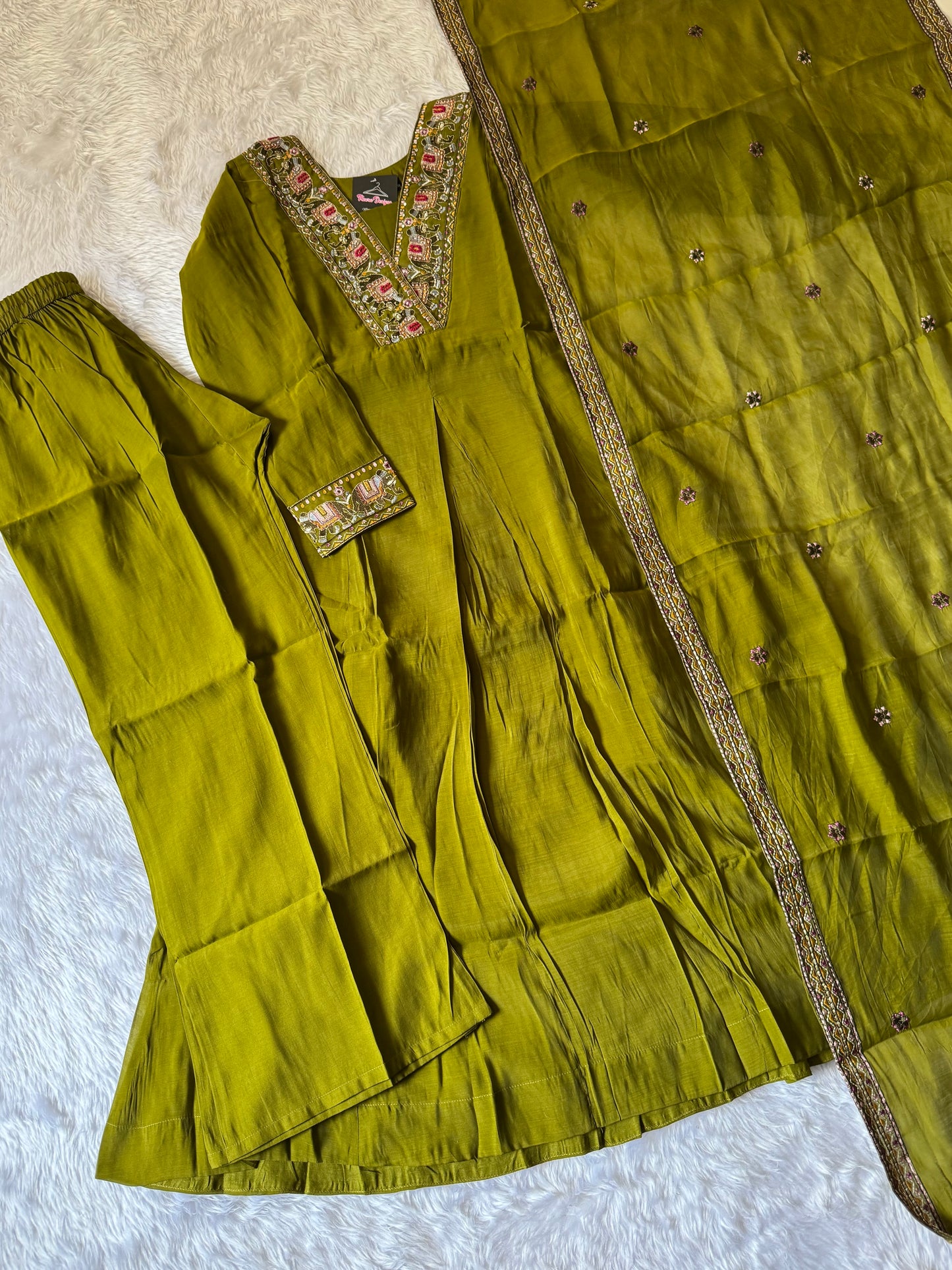 MD-161 super soft tubby silk article with heavy hend work