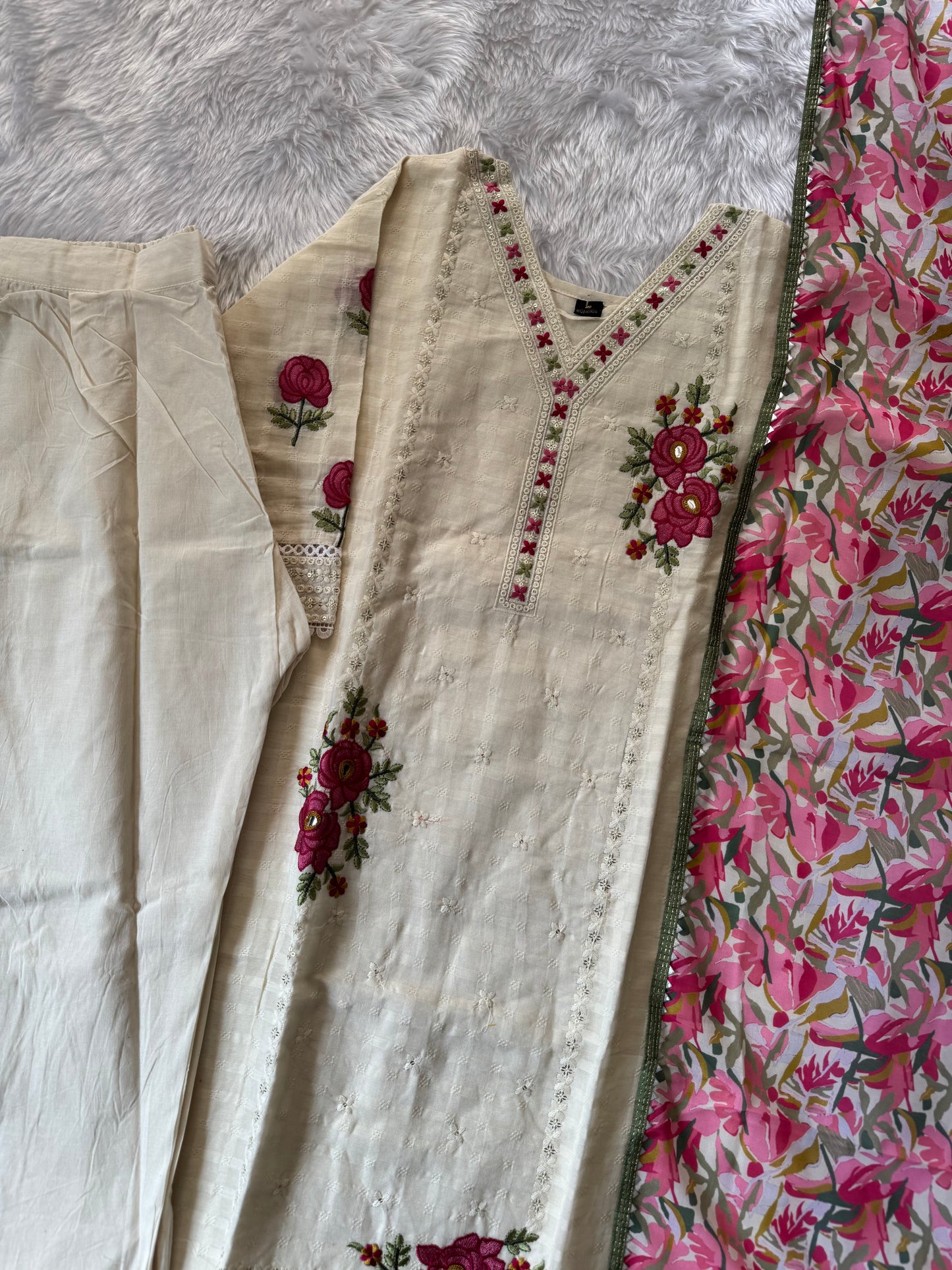 MD-154 Pure khadi cotton design with chikankari work