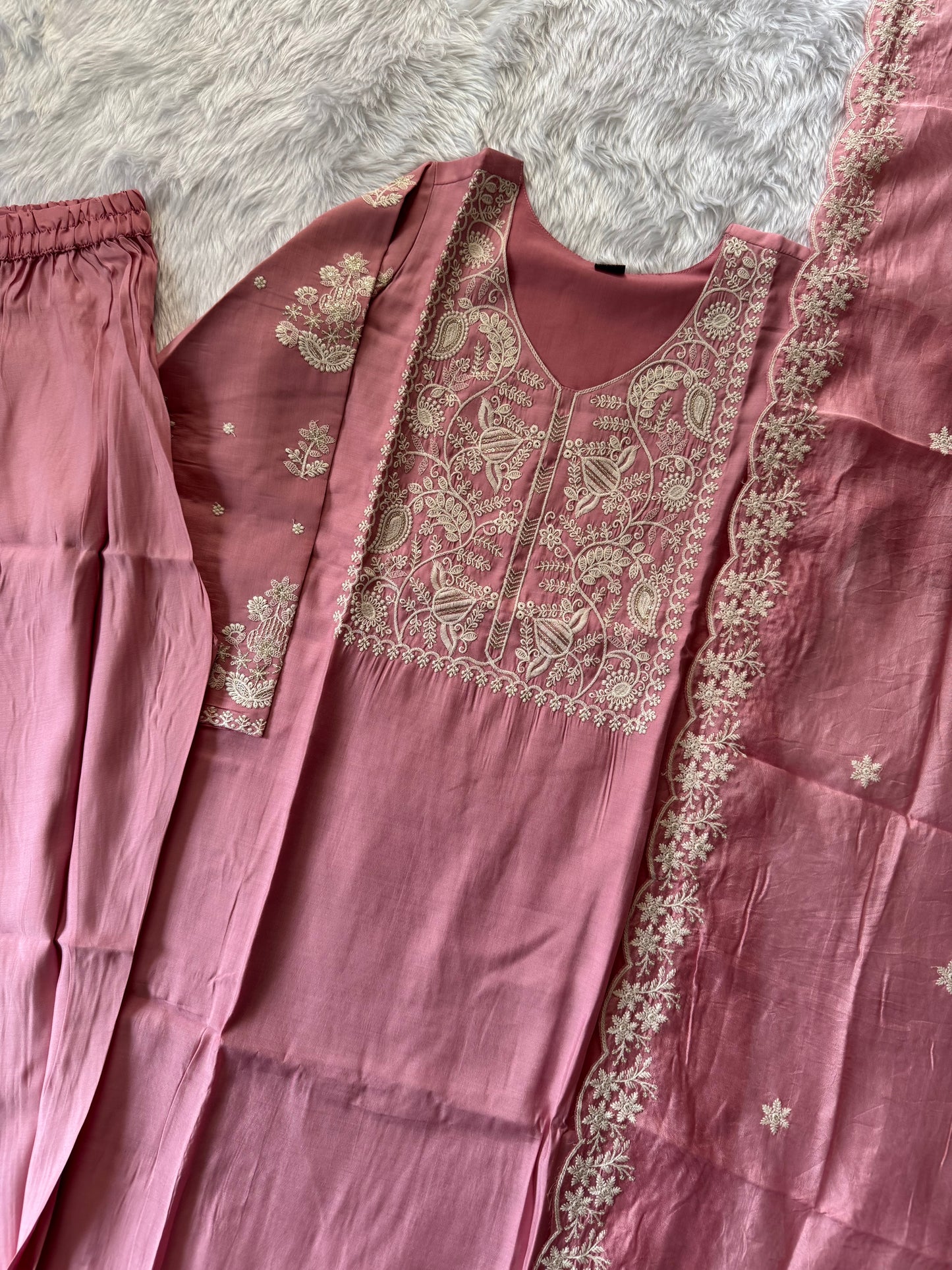 MD-155 Embroidery work article in Romen silk material
