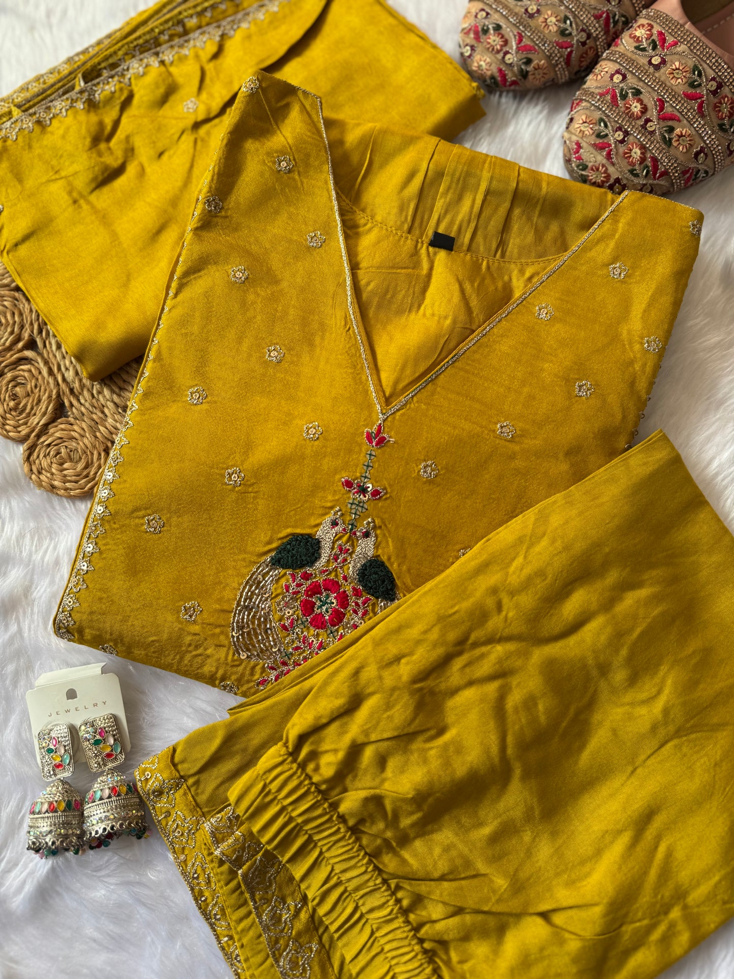 MD-145 Pure Dola silk article with plaza in bottom