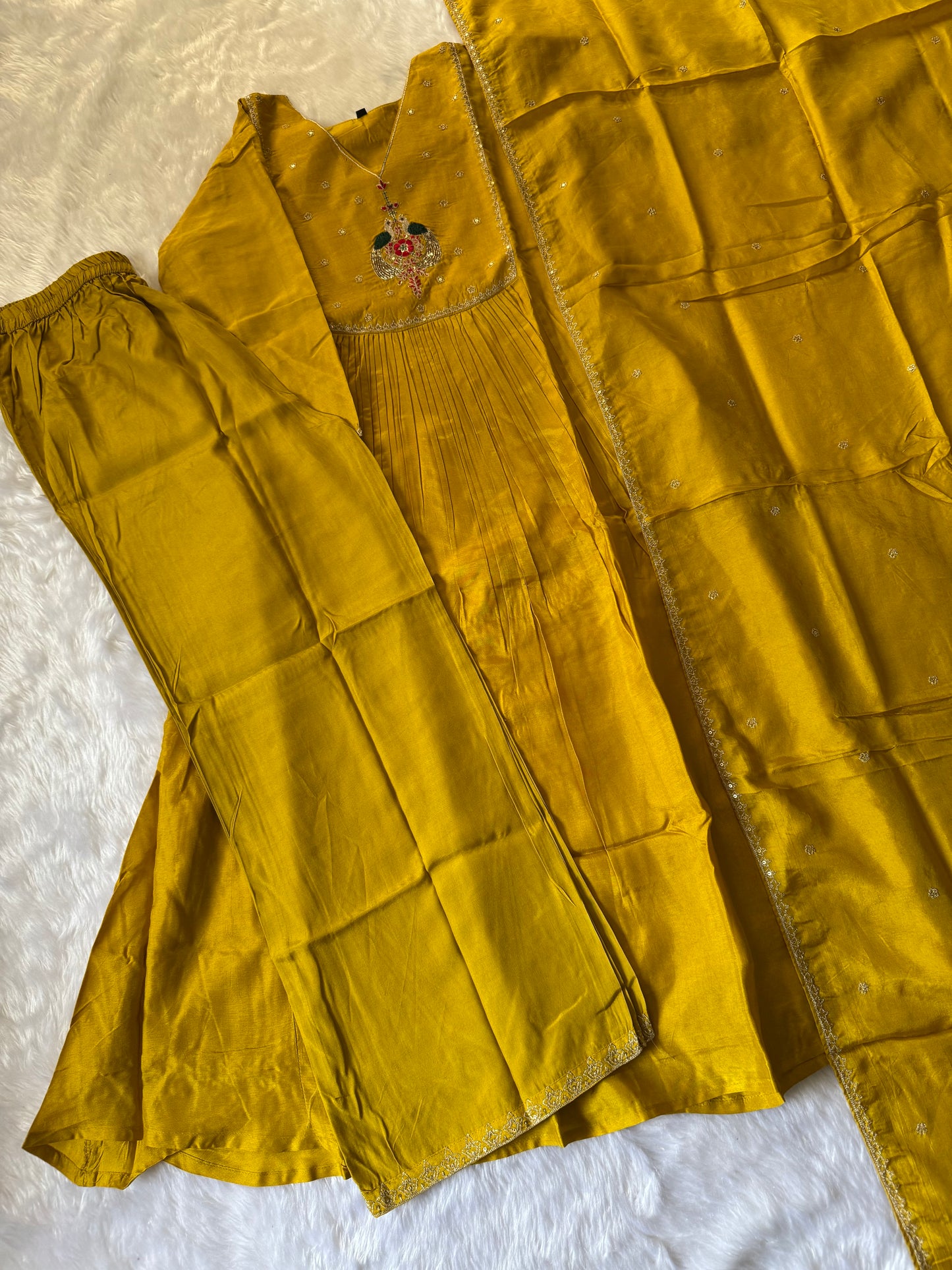 MD-145 Pure Dola silk article with plaza in bottom