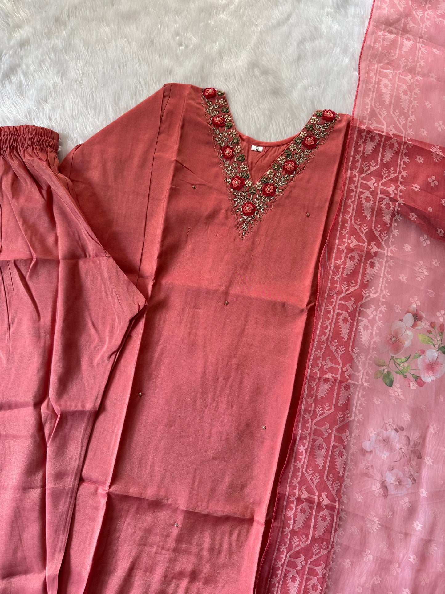 MD - 119 presenting premium tissue silk design with supur soft romen silk article