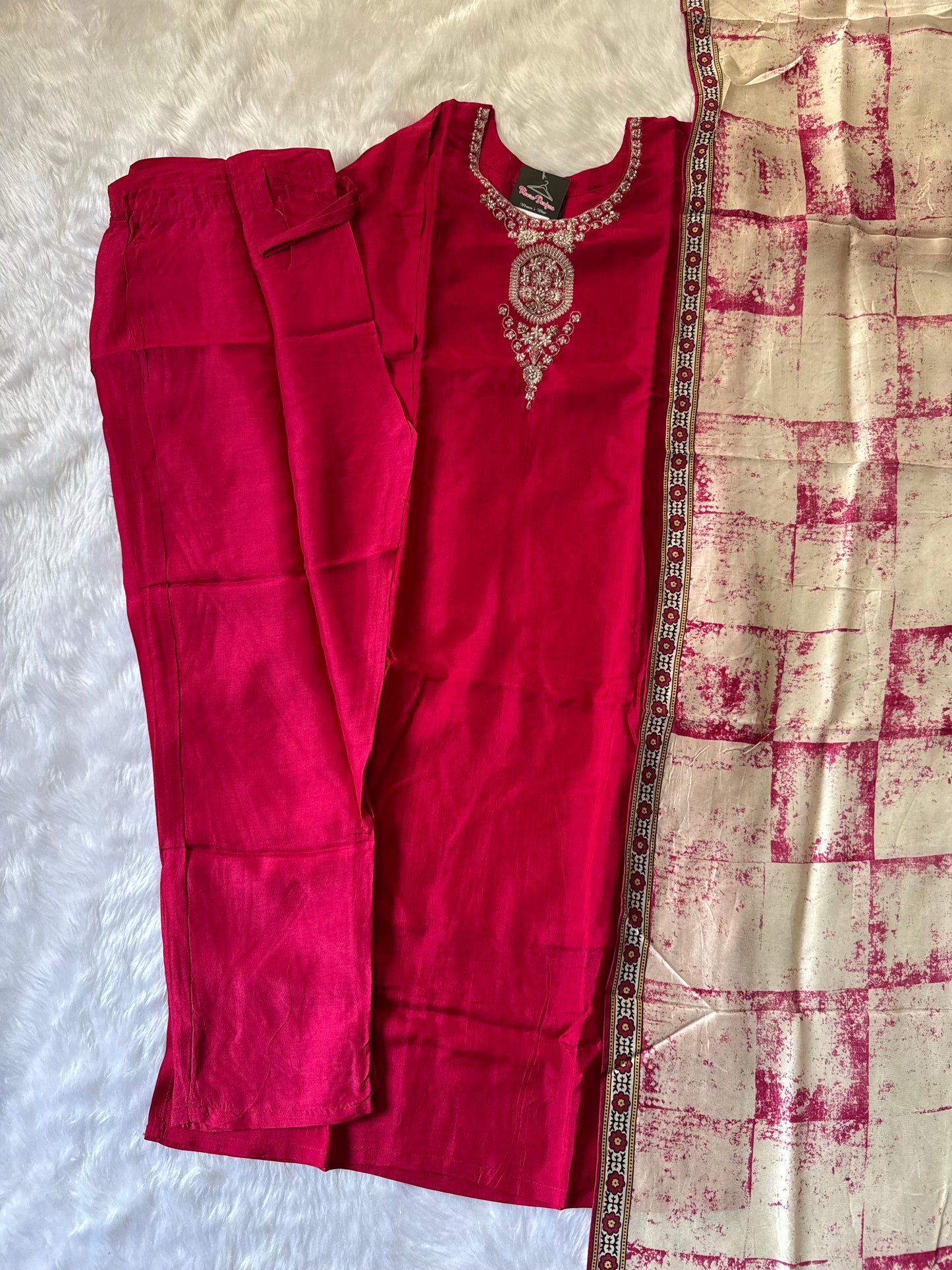 MD-148 pure maslin silk article with hend work