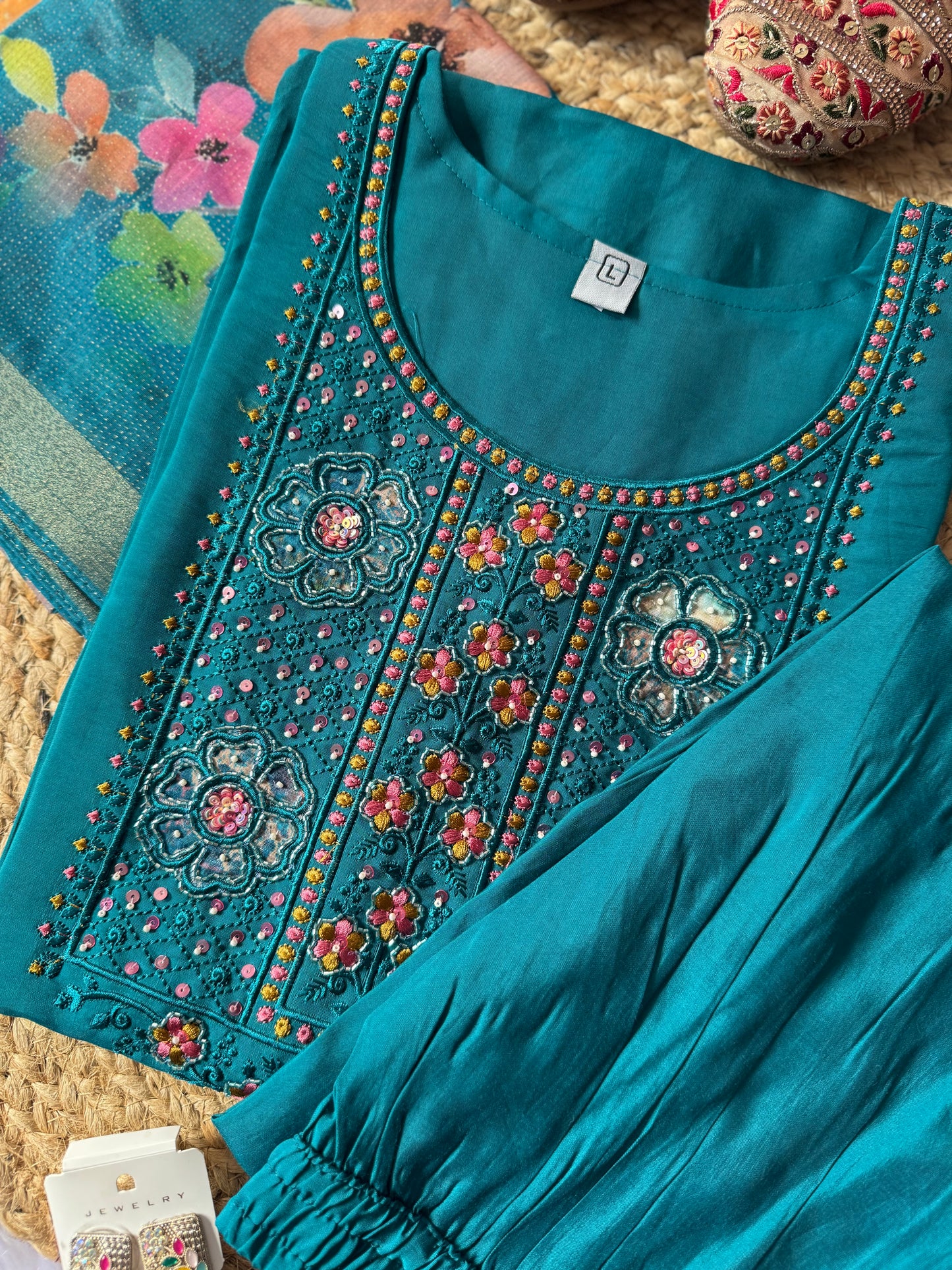 MD-133 Super classic design with real hand work