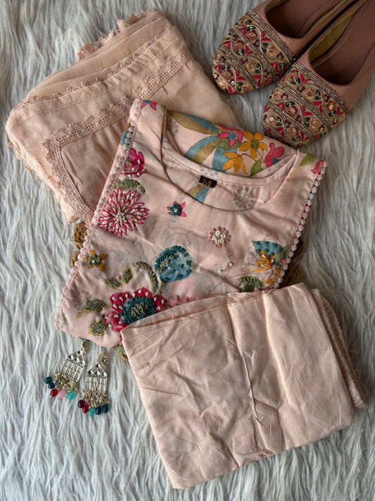 MD-224 Embrace a serene aesthetic with this stunning seafoam ethnic set. This outfit perfectly balances traditional craftsmanship with a modern, airy feel, making it an ideal choice for brunch dates, festive gatherings, or a sophisticated day at the