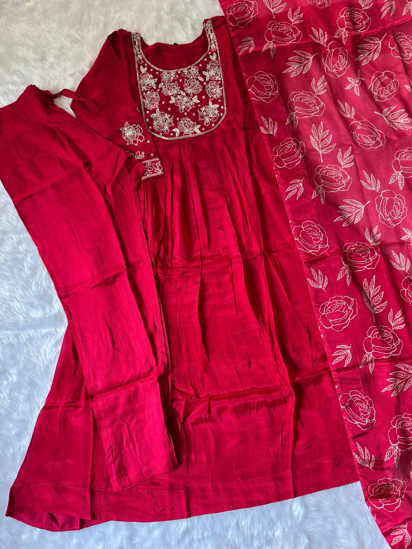 MD-108 pure natural crepe base article with super soft dupatta