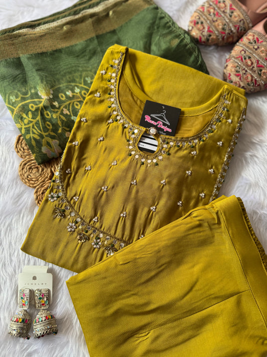 MD-151 Super trending design for special occasion