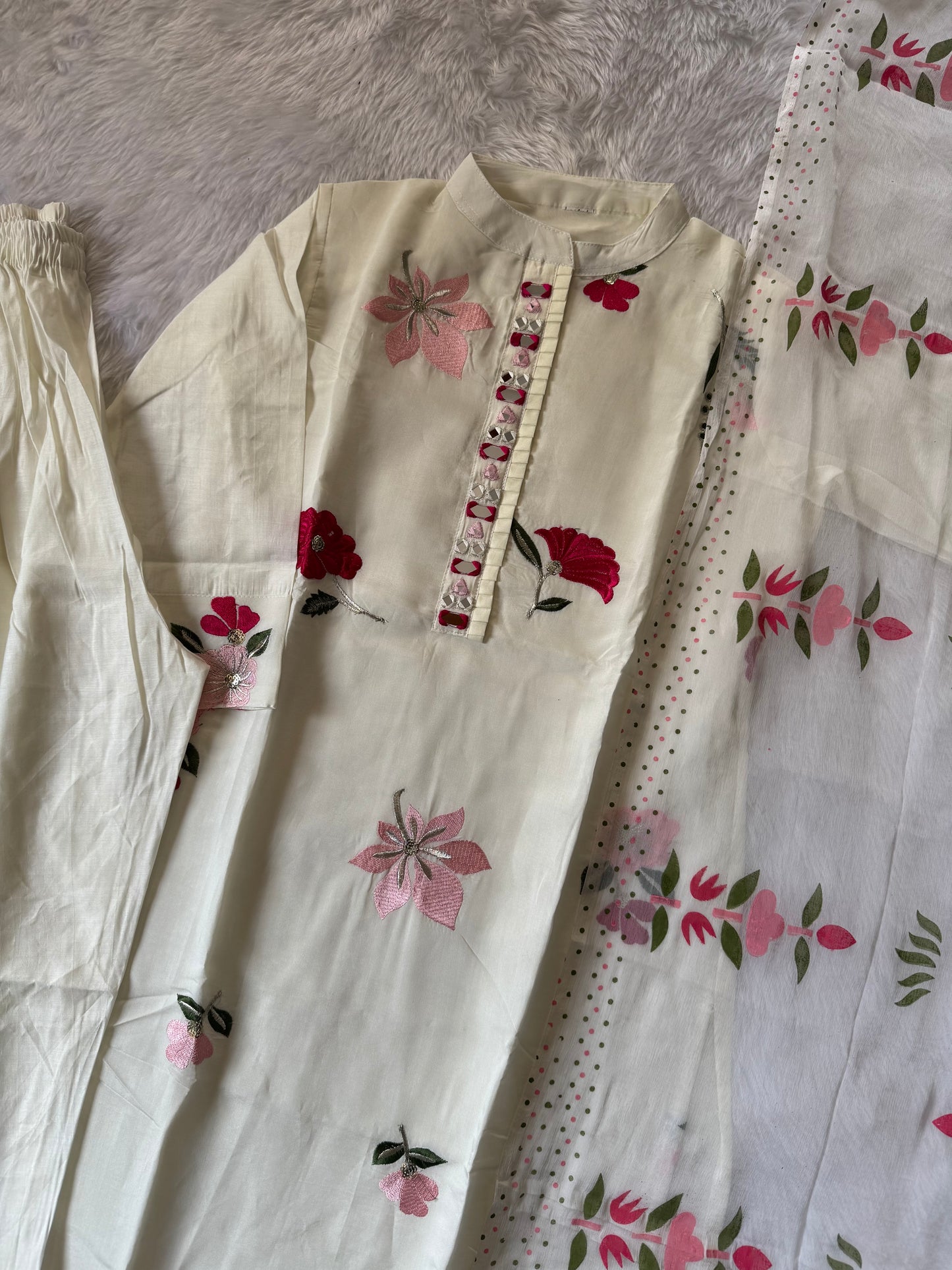 MD-109 pure silk cotton base article with original mirror work