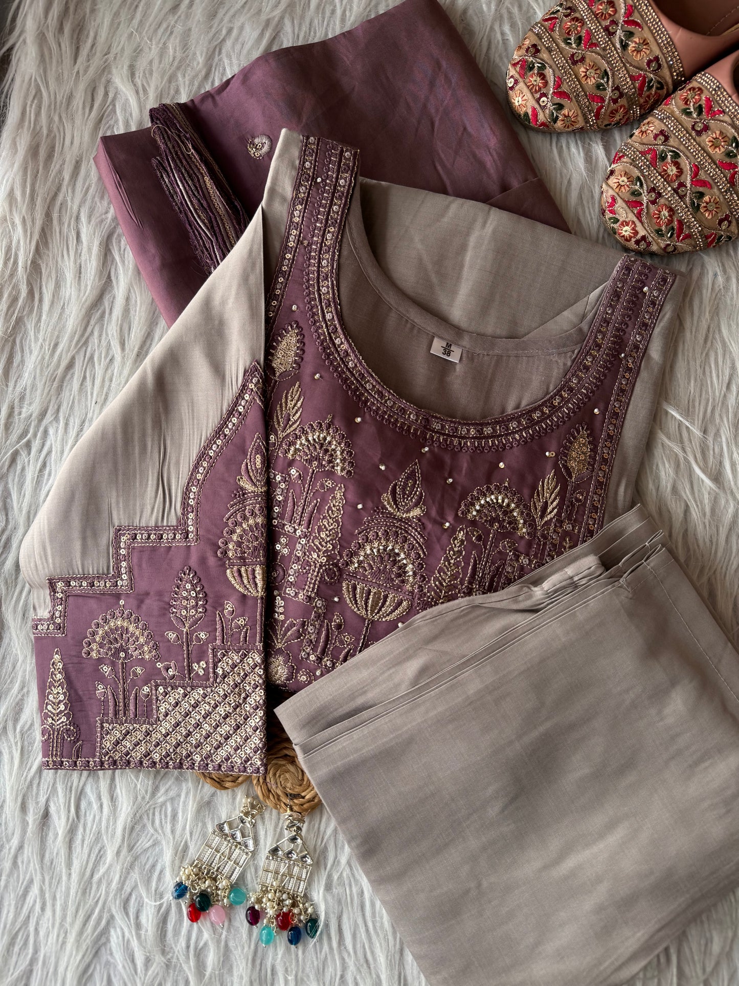 MD-278 premium kurta set embroidery and hend work