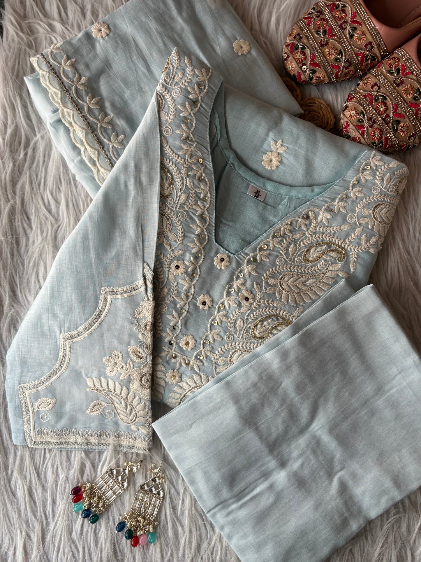 MD-269 Pastel perfection with intricate handwork 💫
A timeless kurti for your graceful look ✨