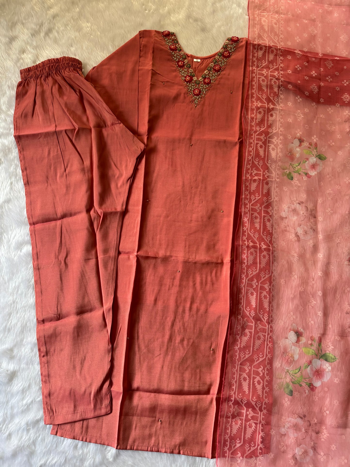 MD - 119 presenting premium tissue silk design with supur soft romen silk article