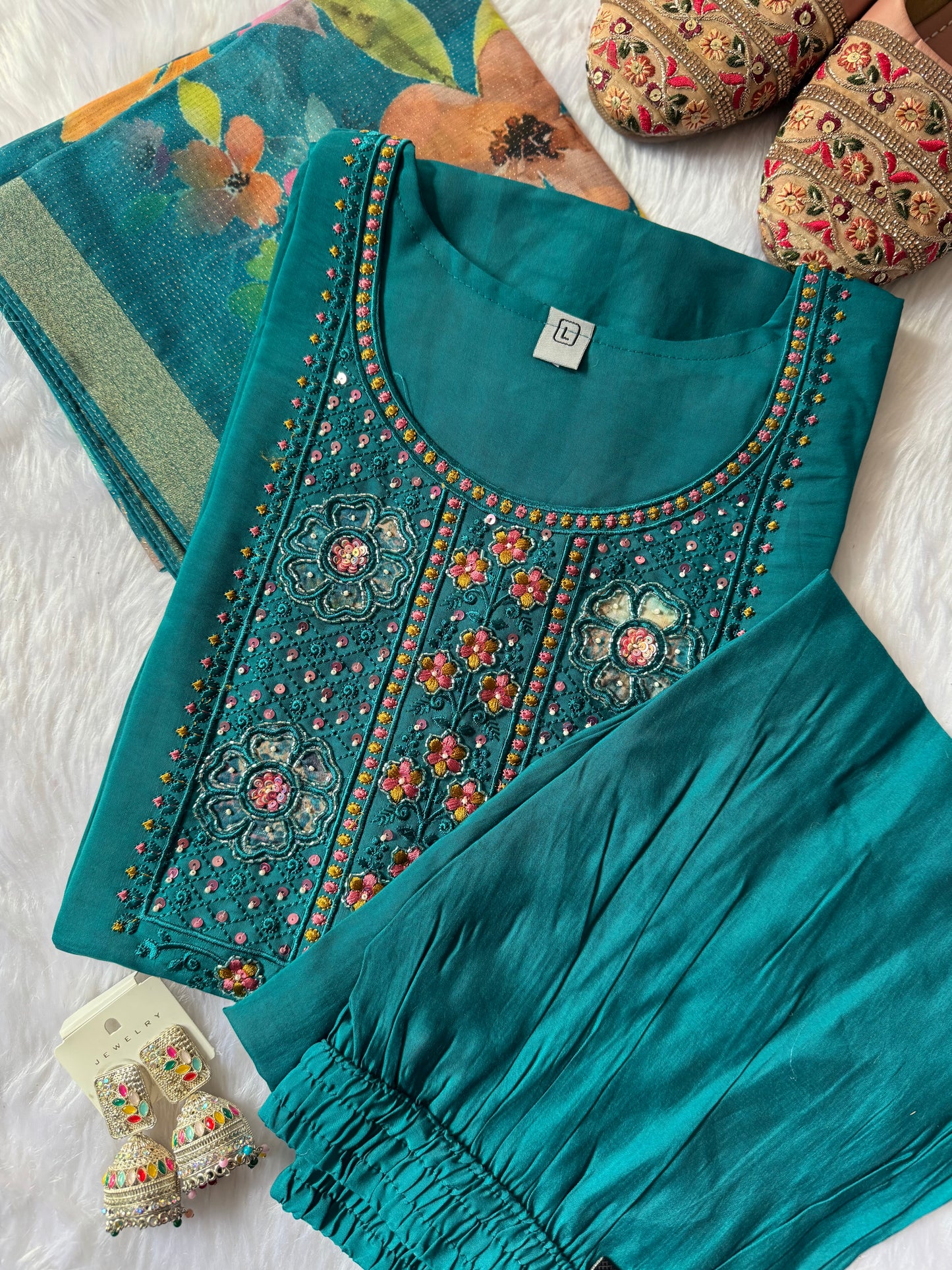 MD-133 Super classic design with real hand work