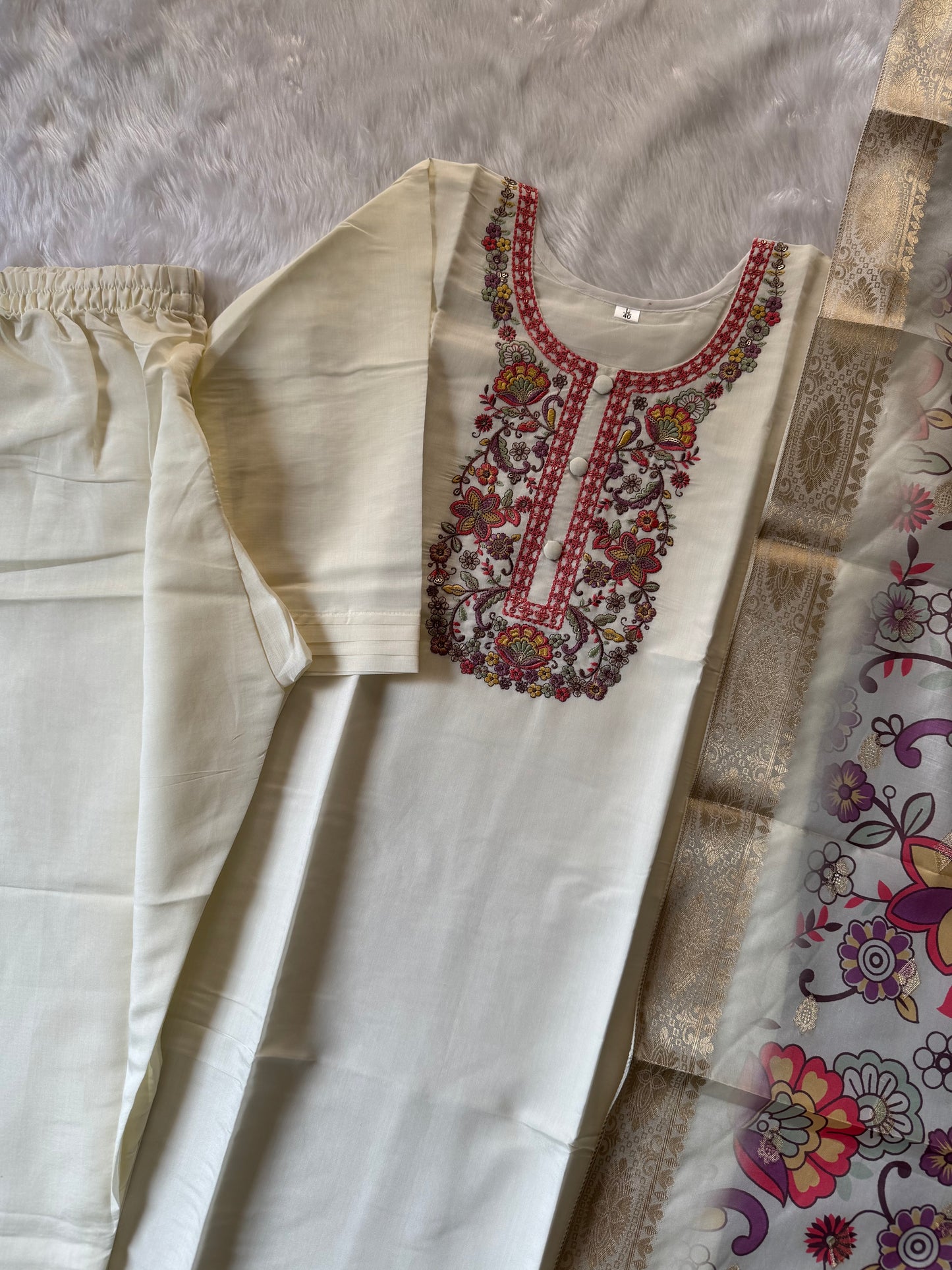MD-137 Pure roman silk design with heavy hand and machine work