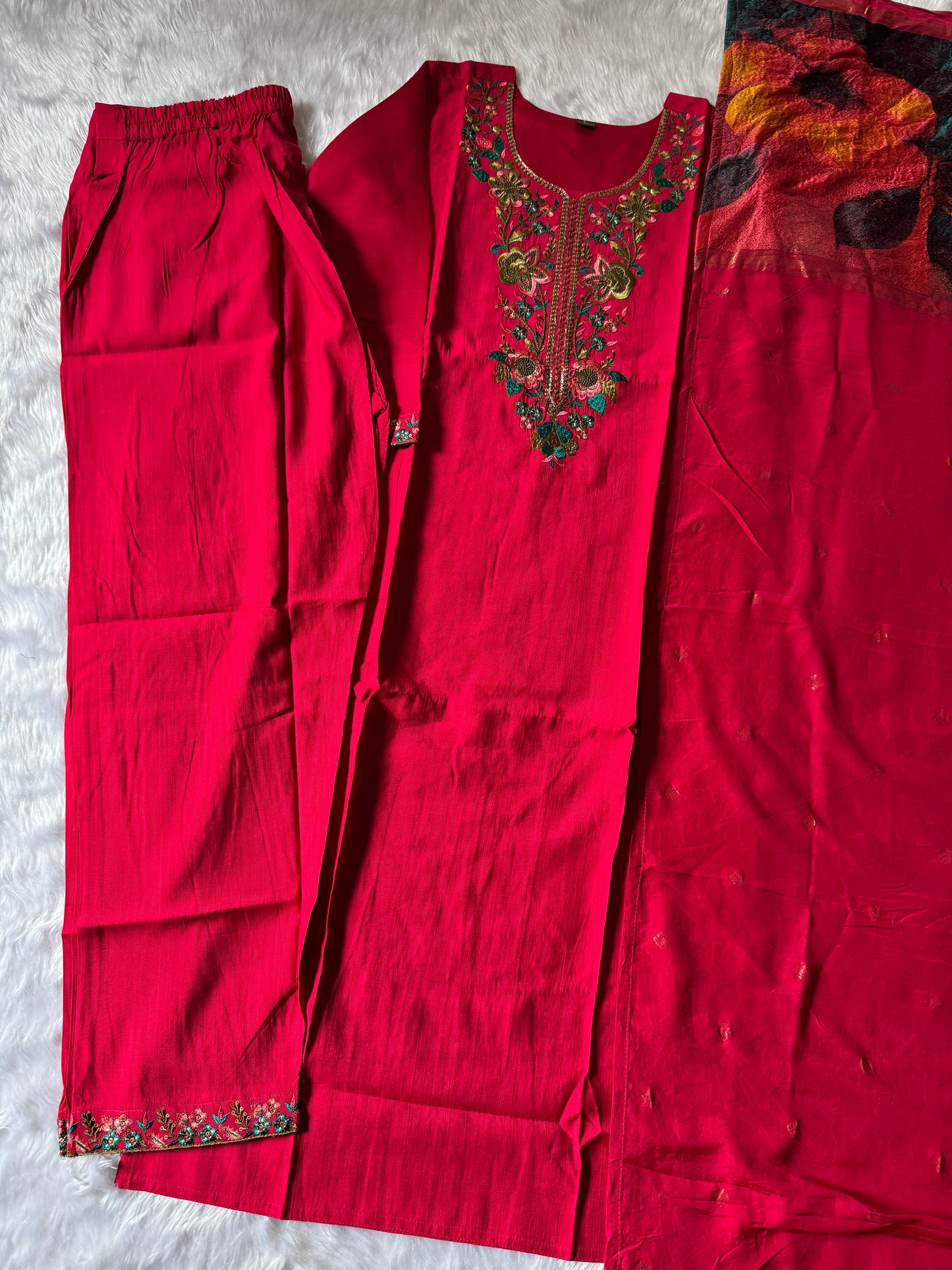 MD-185 Brighten up your ethnic wardrobe with this vibrant 3 Colour kurta set, adorned with intricate floral embroidery on the neckline — a perfect blend of elegance and tradition! 🌼✨