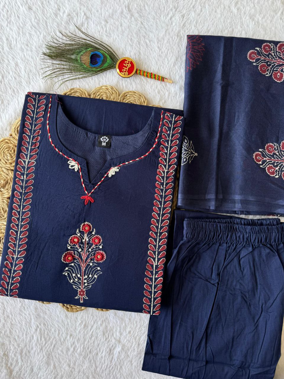 MD-235 That is a beautiful navy blue ethnic ensemble. Depending on where you are listing it or how you are describing it, here are a few title options💙💖