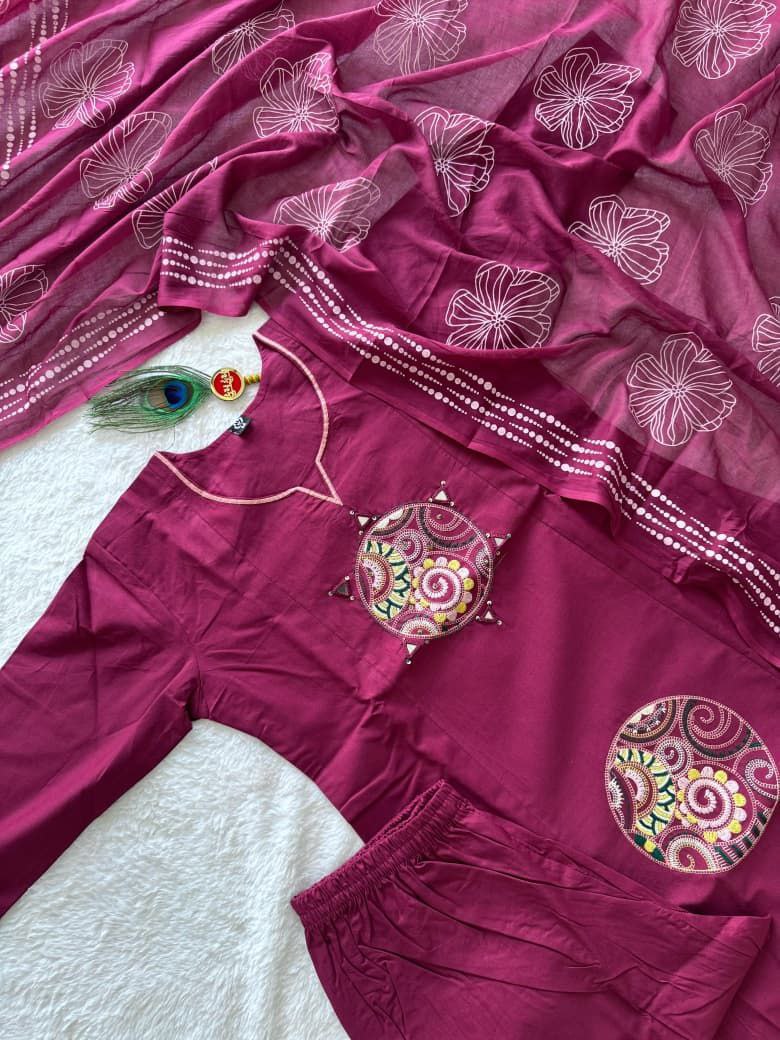 MD-225 This deep magenta/berry set has a wonderful earthy yet vibrant feel. Since you're looking for a title for a cotton outfit, here are several options categorized by the vibe you want to project 💥💜💫