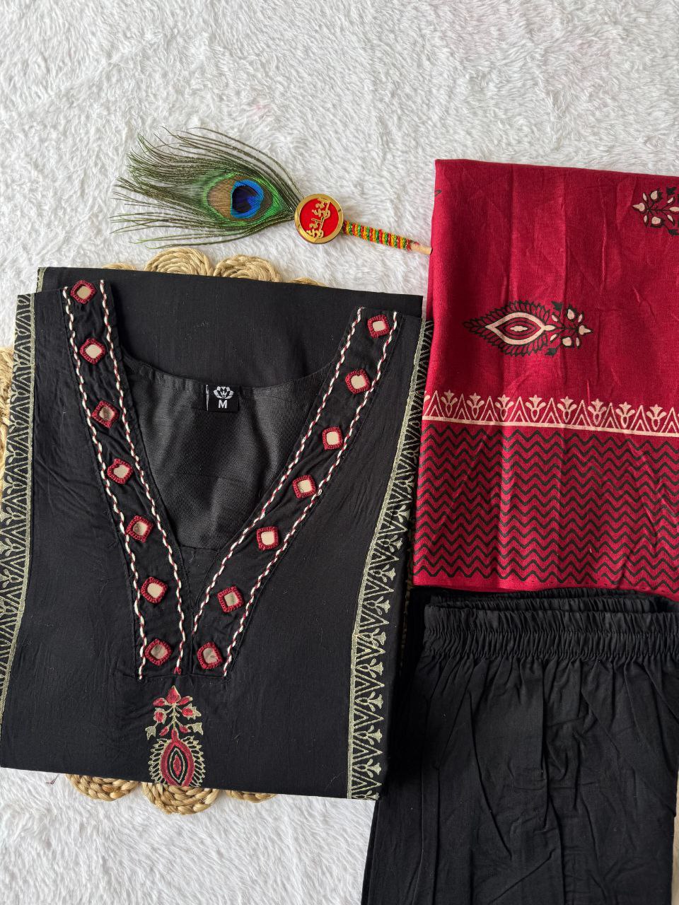MD-232 This burnt orange set has a beautiful, warm energy—perfect for a "Sun-kissed" or "Earth-inspired" collection. Here are the best titles for this outfit💥👀🖤
