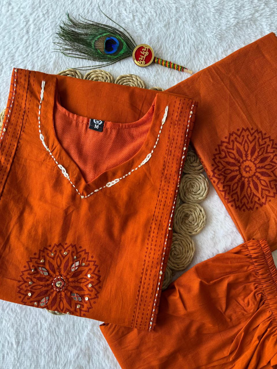 MD-226 This burnt orange set has a beautiful, warm energy—perfect for a "Sun-kissed" or "Earth-inspired" collection. Here are the best titles for this outfit 🧡💖